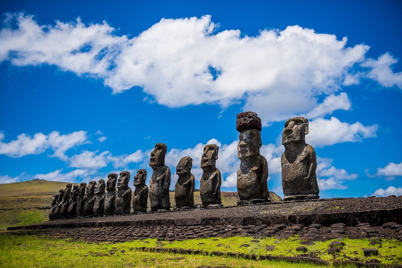 Statues Moaï de l'Île de Pâques